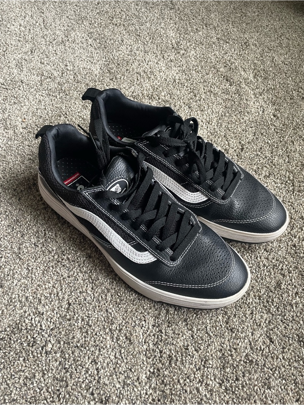 Vans Black and White Leather Old Skool Sneakers Soze 9